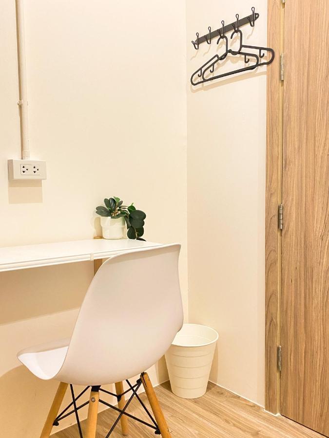 Ben&Pooh Hostel Bangkok Ngoại thất bức ảnh